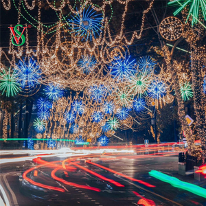 RGB-Vollfarb-LED-Feuerwerksbaumlichter für die Weihnachtsdekoration im Freien