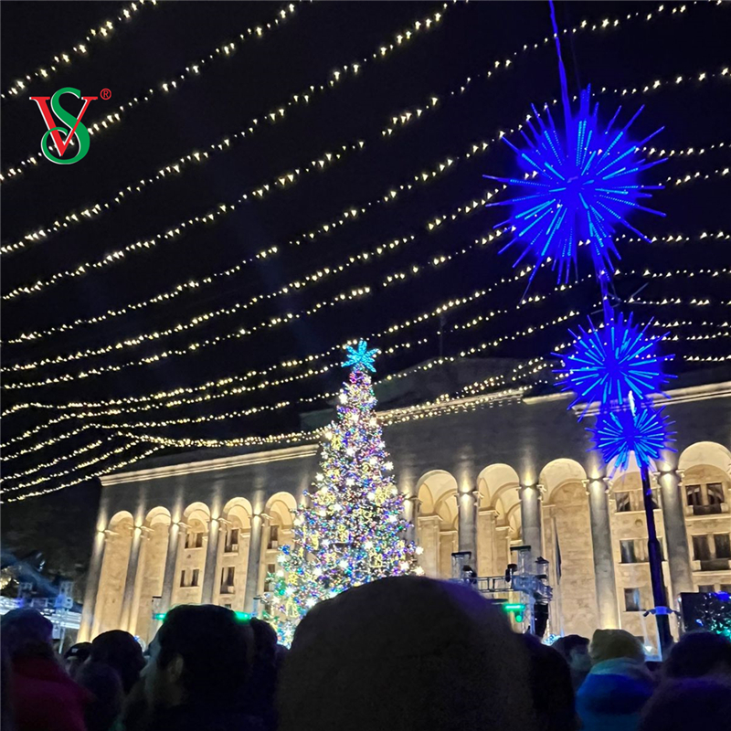 RGB-Vollfarb-LED-Feuerwerksbaumlichter für die Weihnachtsdekoration im Freien